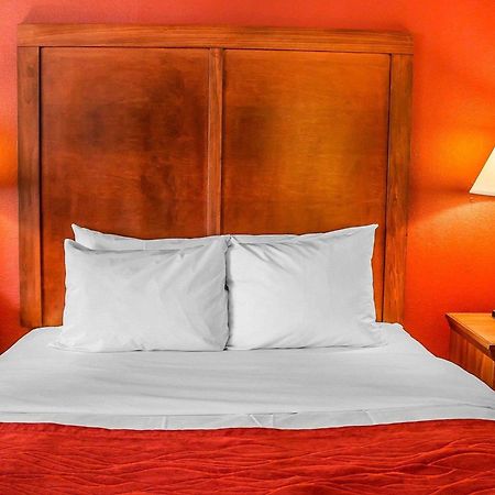 Quality Inn Лима Екстериор снимка