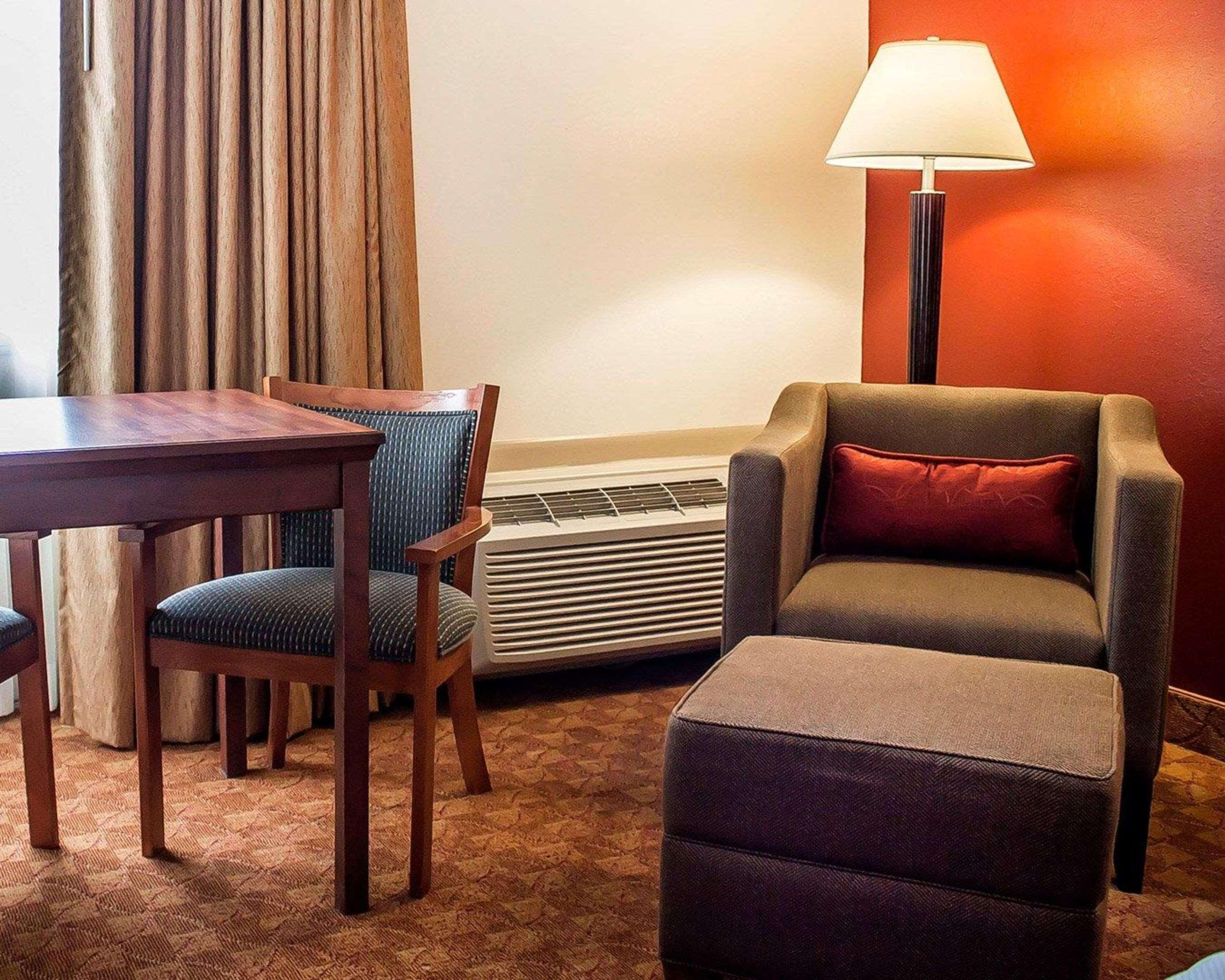Quality Inn Лима Екстериор снимка