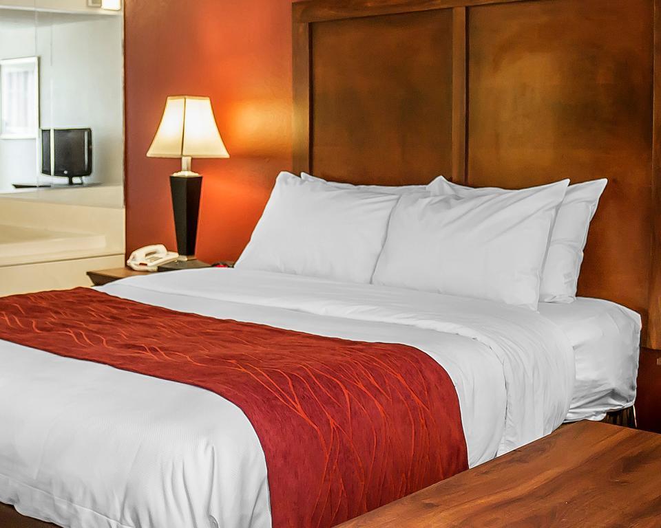 Quality Inn Лима Екстериор снимка